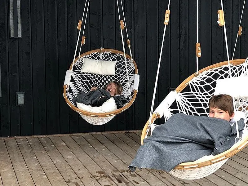 kids-in-hammock-chairs-qszs0j5gzsc5c520cpmhxjoxum1q9ysm6ffxussrqo